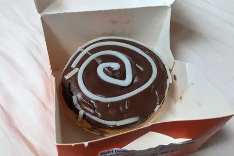 Hopstop Donuts photo 1